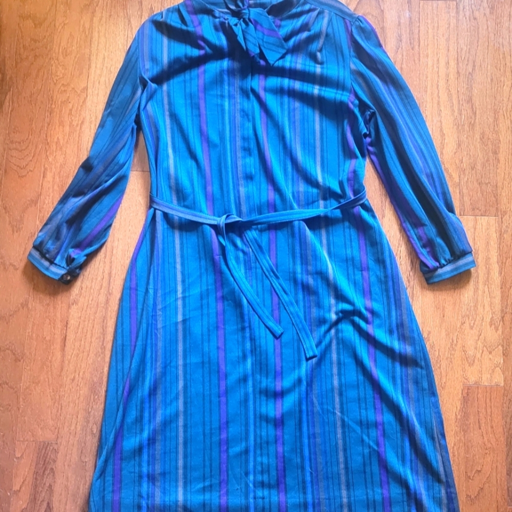 Vintage: Three R's | Striped Dress w/ Belt, Sz. 20.5